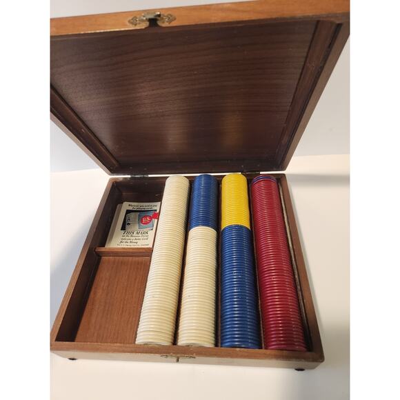 VTG 1970's Poker Chip Travel Case w/Poker Chips & Guarantee Card RETRO - Picture 1 of 9